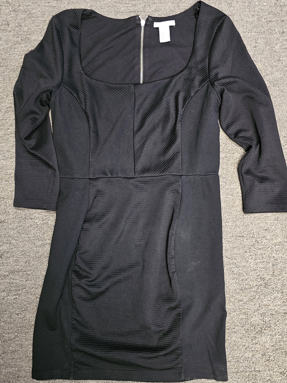 H&M Black Scoop-Neck Midi Dress with Three-Quarter Sleeves